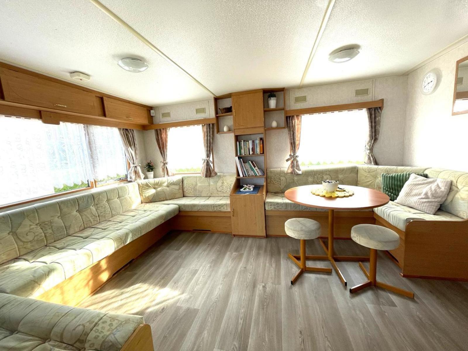 Mobilheim Na Louce Villa Vyrovice Ngoại thất bức ảnh